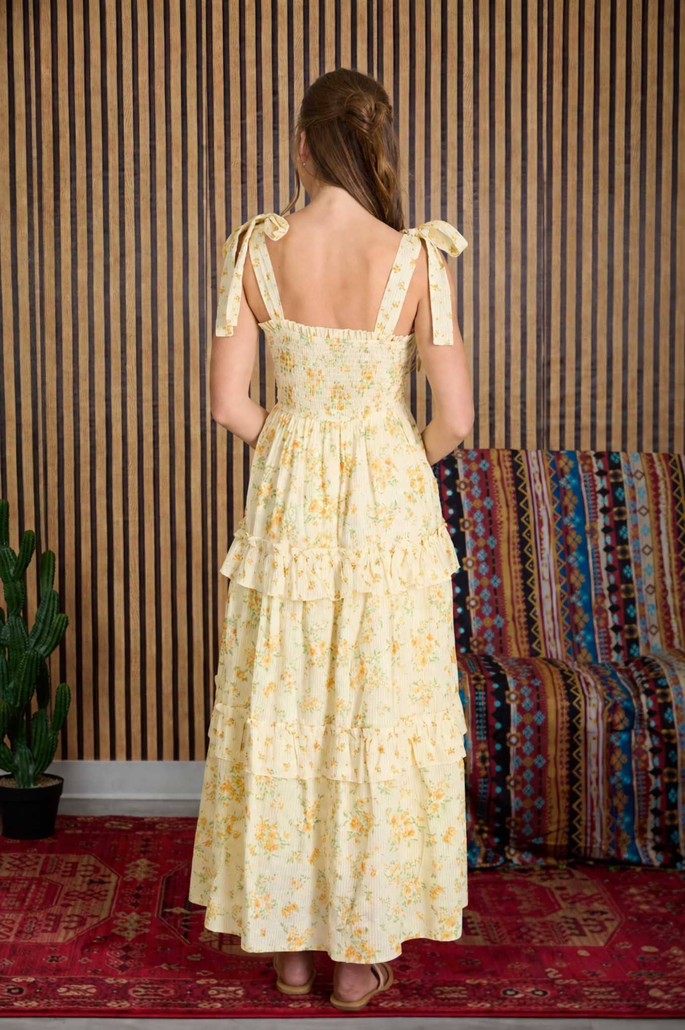 FLORAL SWEETHEART SMOCKED RUFFLE DETAIL MIDI DRESS: YELLOW MULTI