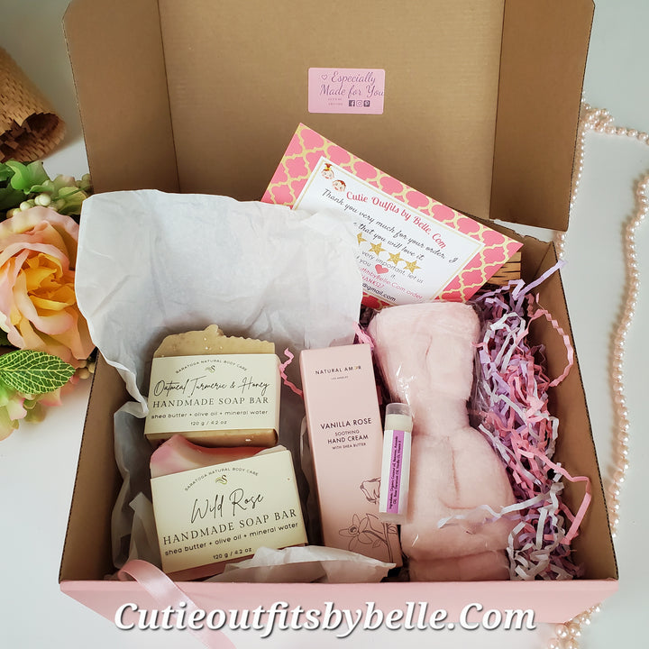 Gift Box, Cute Pink Gift Box Form Mom or Loved One