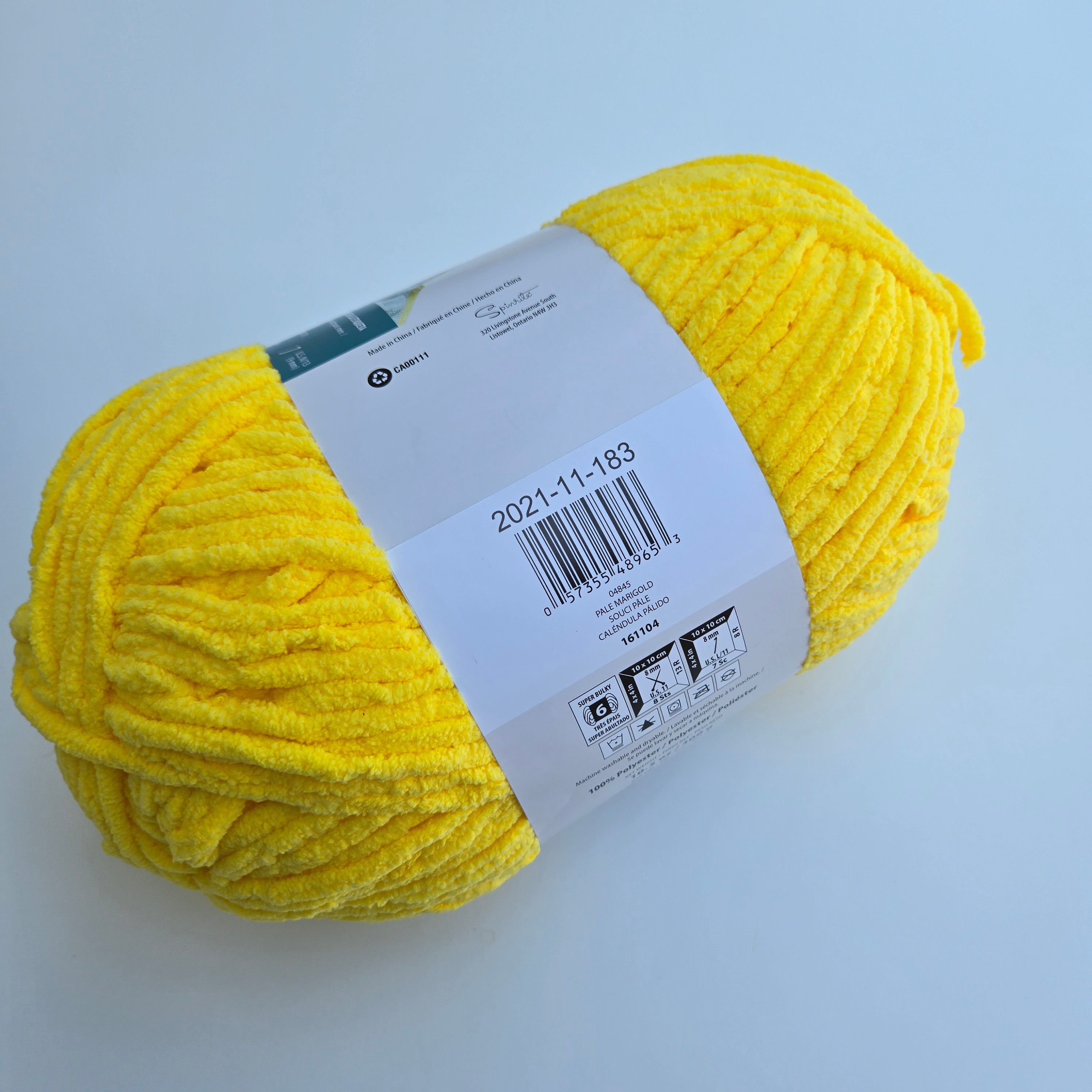 Bernat Baby Blanket Yarn – Super Bulky #6 Chenille Yarn | Ultra Soft Polyester Yarn for Knitting, Crochet & Blankets.