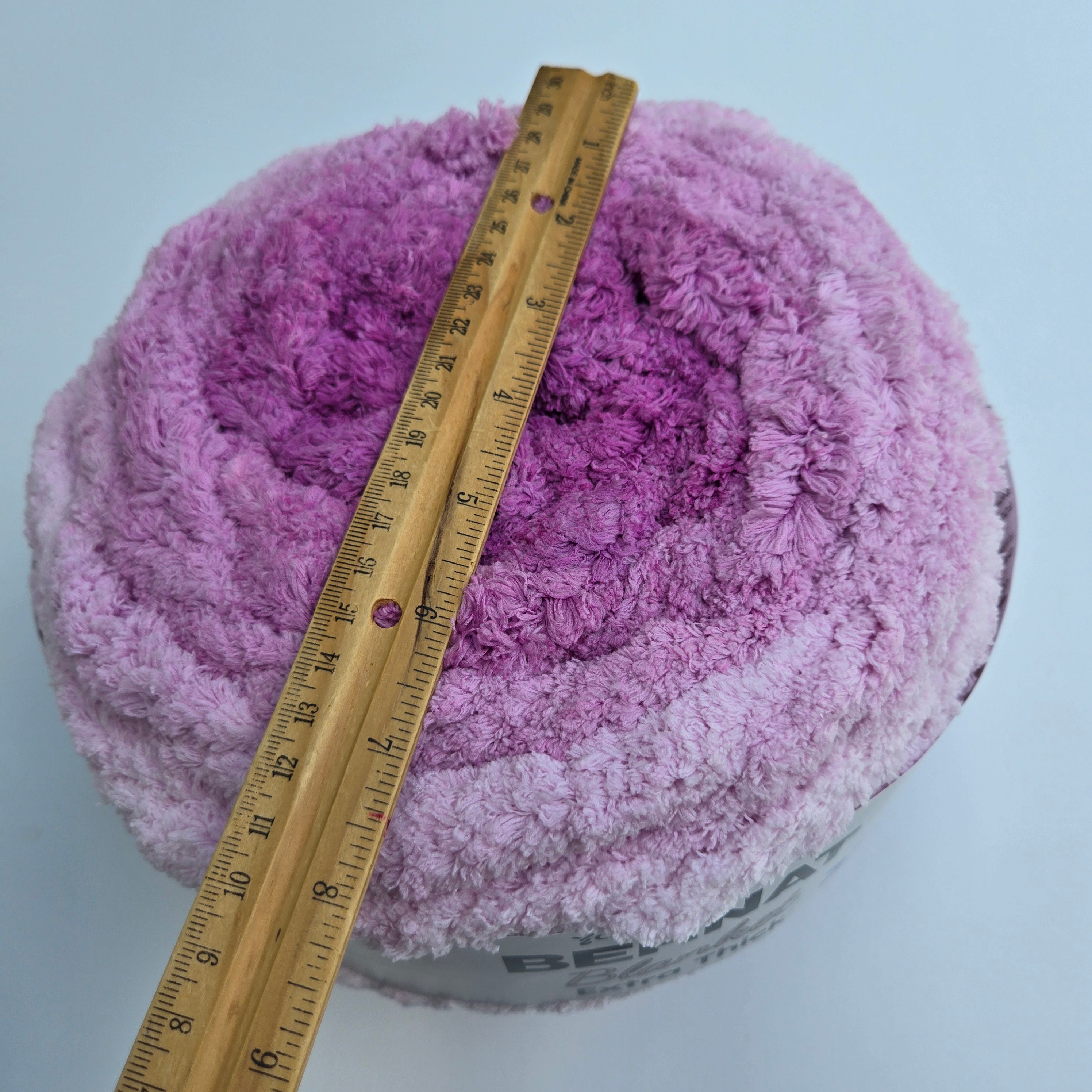 Bernat Blanket Extra Thick Yarn –Jumbo #7 Super Bulky- Fushia