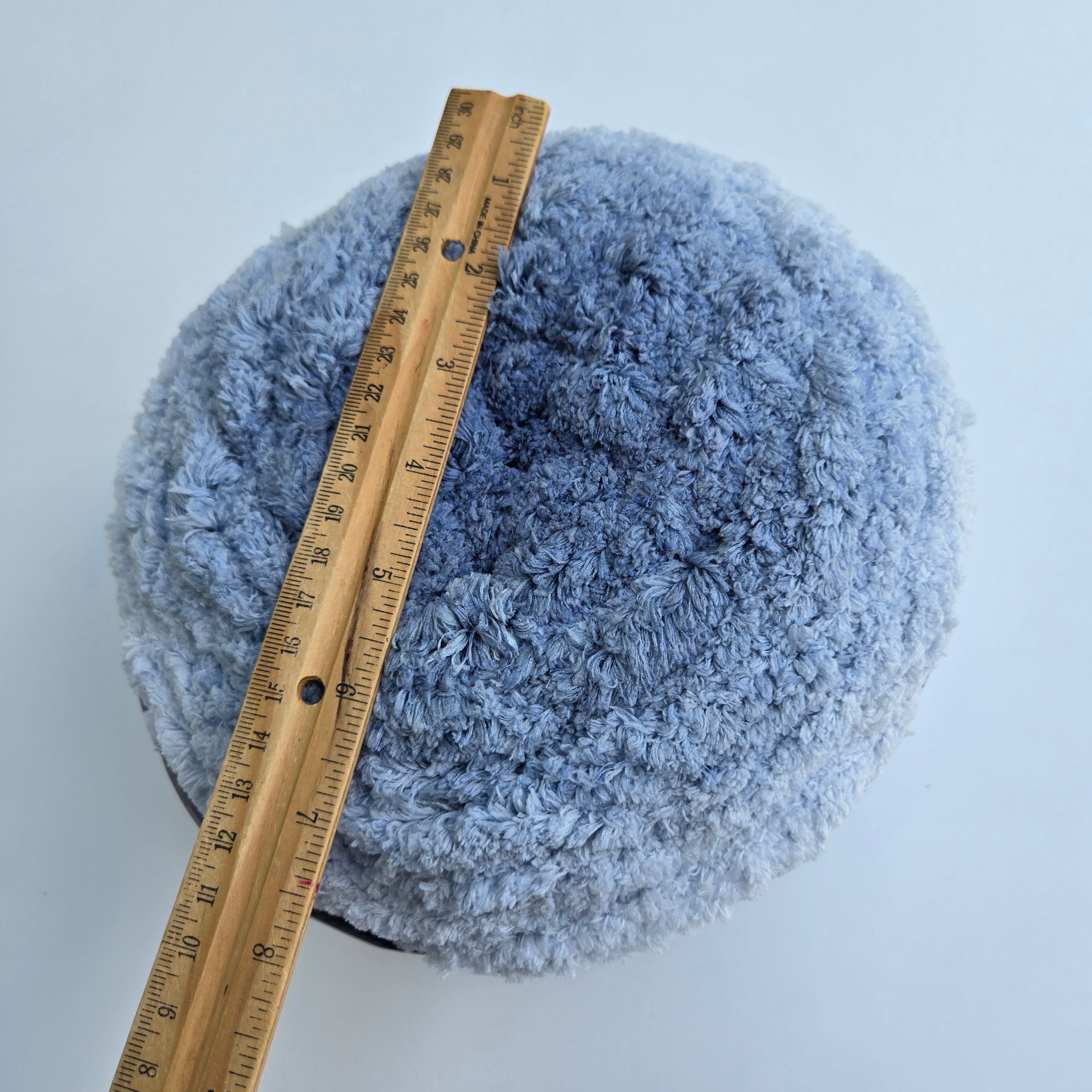 Bernat Blanket Extra Thick Yarn –Jumbo #7 Super Bulky-Concrete