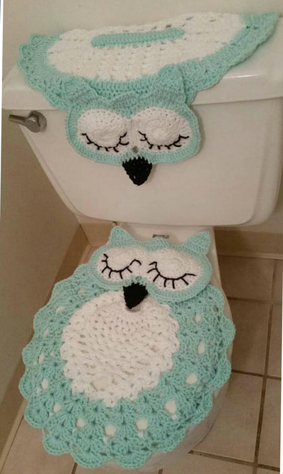 Mint crochet owl bathroom cover
