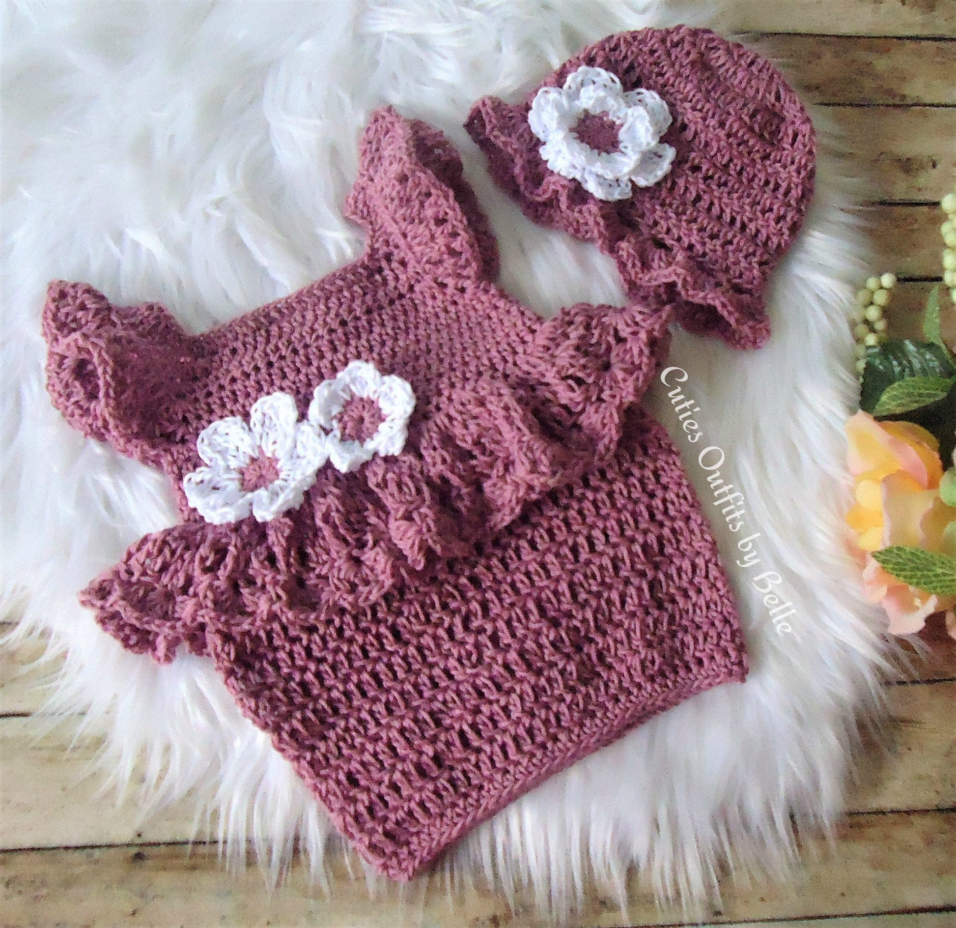 Crochet Baby Dress Pattern, Almost Free Crochet Pattern, Newborn Baby – Cutie Outfits by Belle